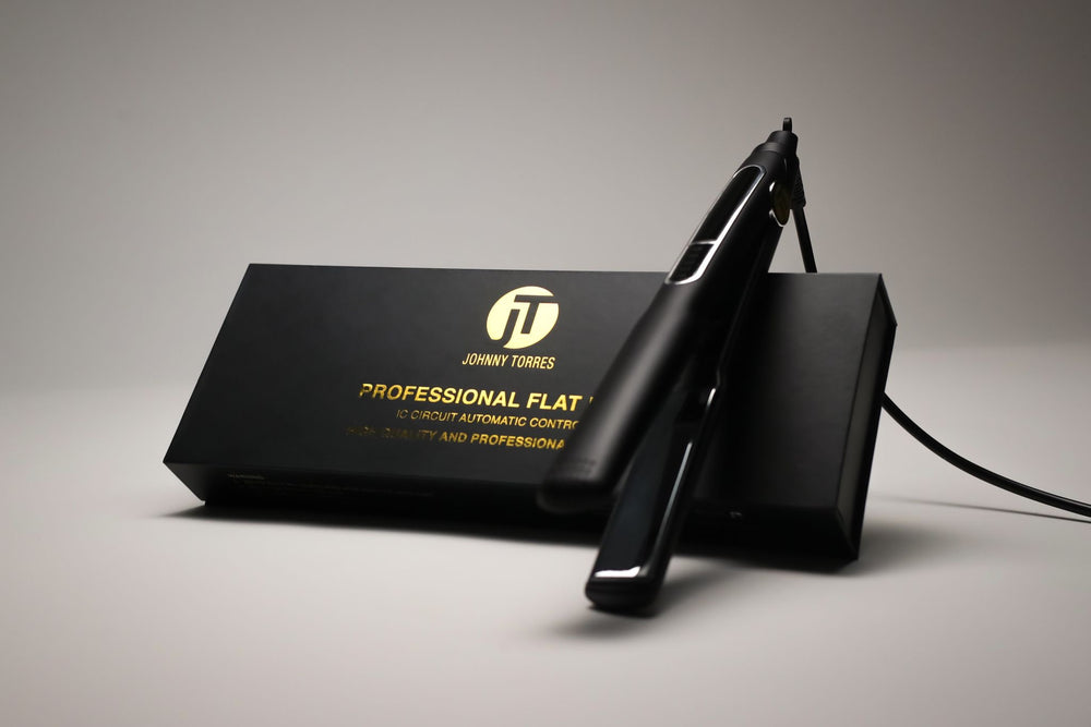 
                  
                    Professional Flat Iron x Johnny Torres
                  
                