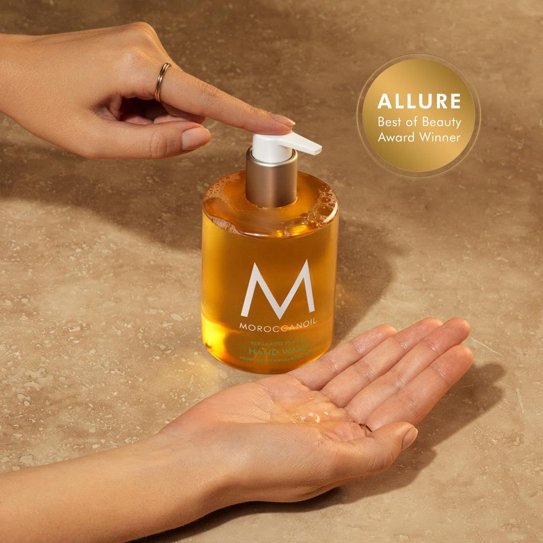 
                  
                    Moroccanoil Hand Wash Bergamote Fraîche
                  
                