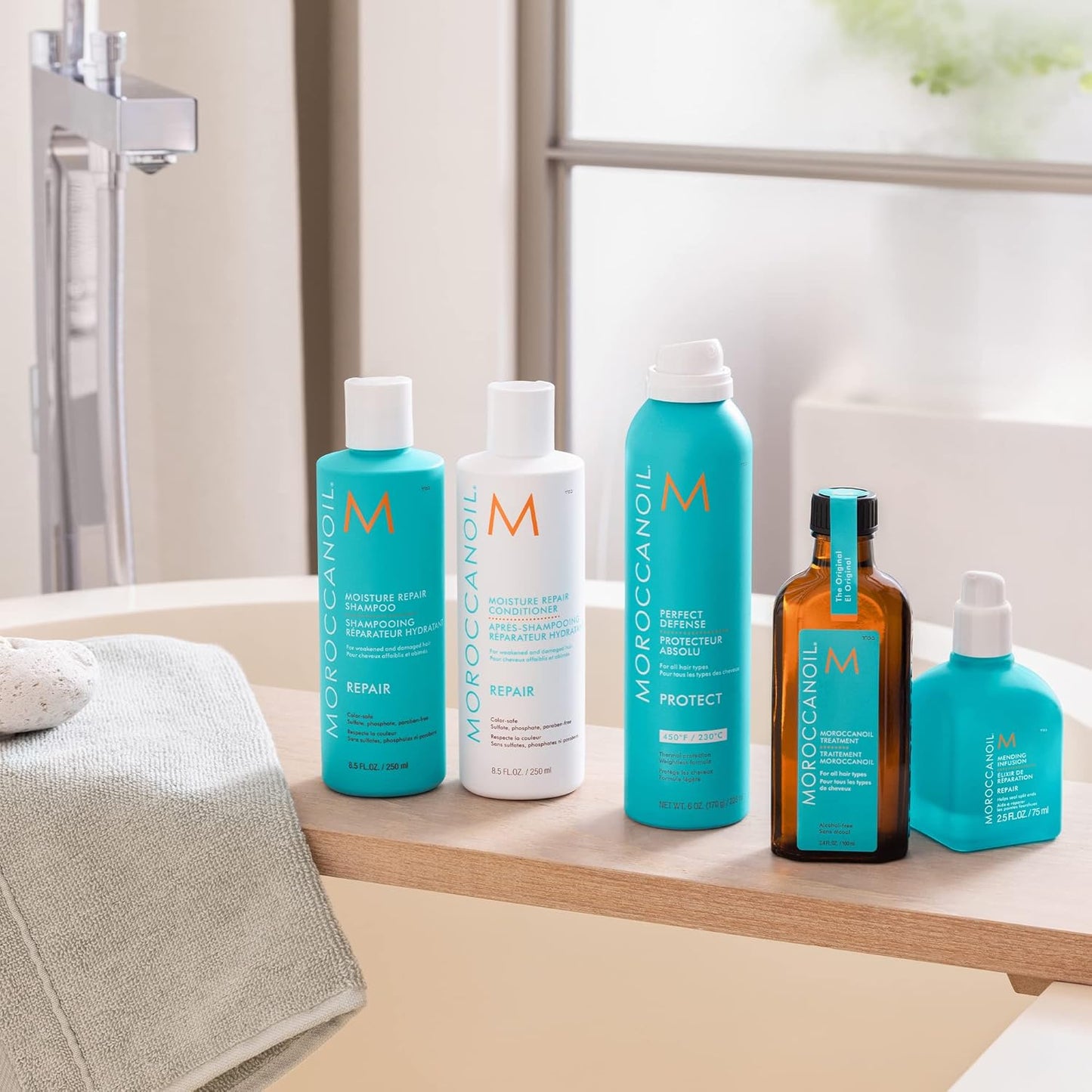 
                  
                    Moroccanoil Moisture Repair Conditioner
                  
                